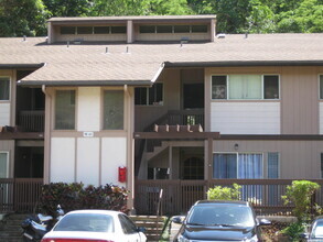 Building Photo - Newtown Meadows - Two bedroom, two bath to...