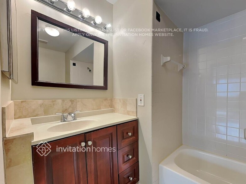 Building Photo - 21684 SW 98th Pl