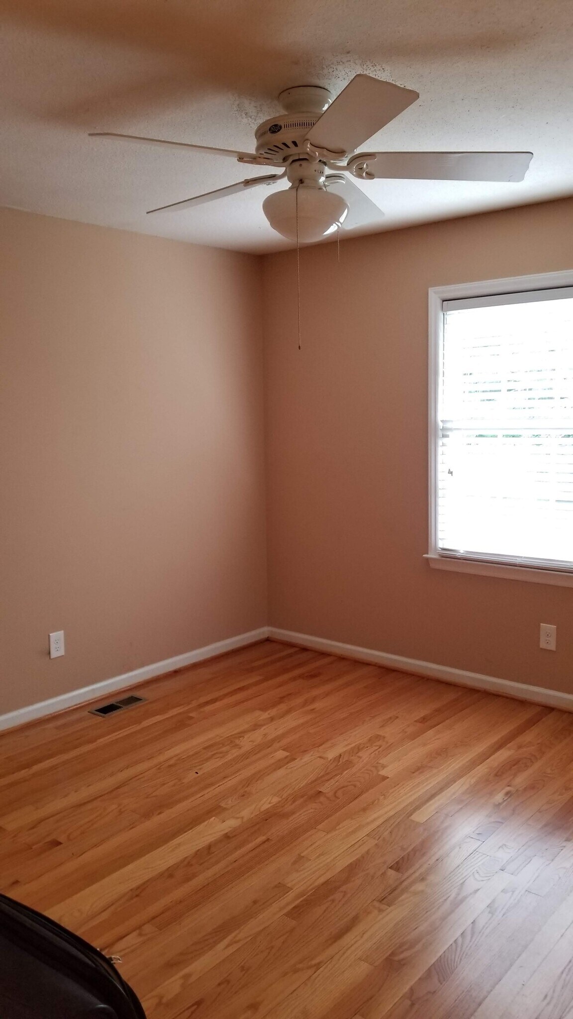 Upstairs bedroom 2 - 304 Umstead Dr