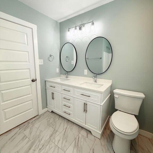 Building Photo - 2222 16th St