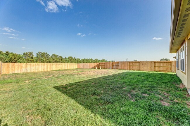 Building Photo - 2031 Stella Pne Dr