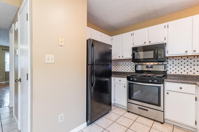 Building Photo - 867 Sheldrake Ct