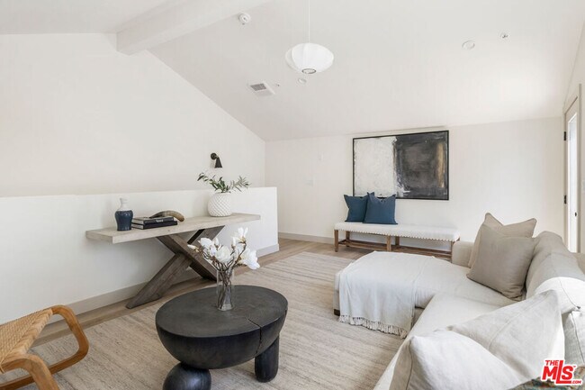 Building Photo - 173 1/2 S Ave 57