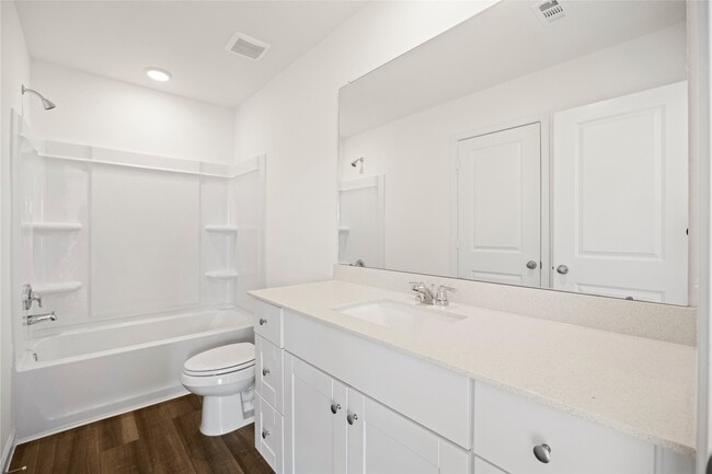 Building Photo - 8203 Vacek Xing Wy