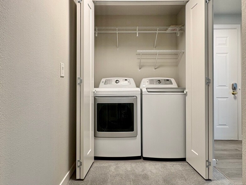 In unit laundry - 12510 109th Ct NE