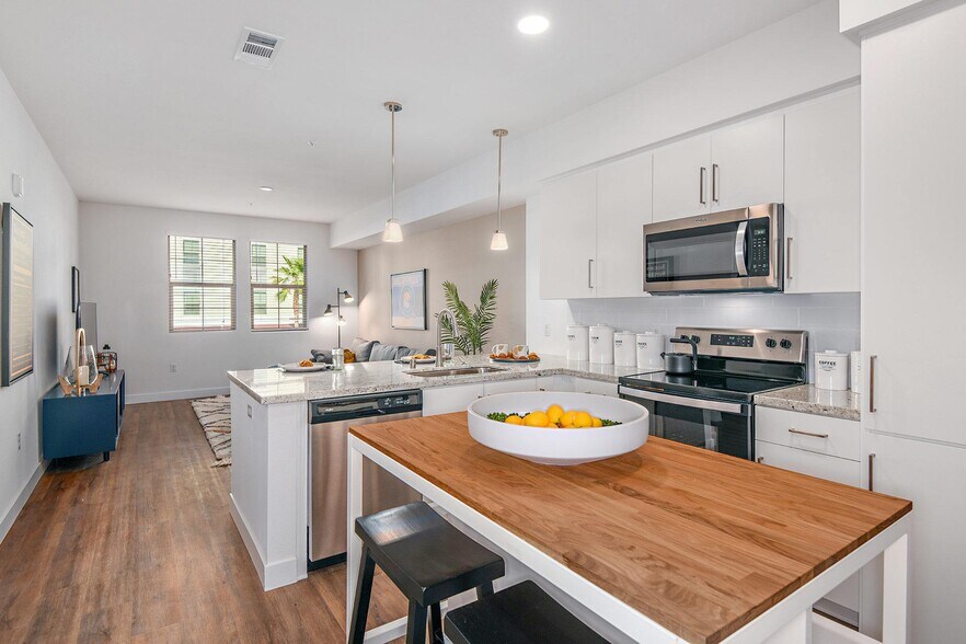 The Huntington 1413 Huntington Dr Duarte CA 91010 Apartment Finder