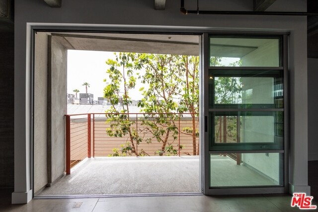 Building Photo - 4141 Glencoe Ave