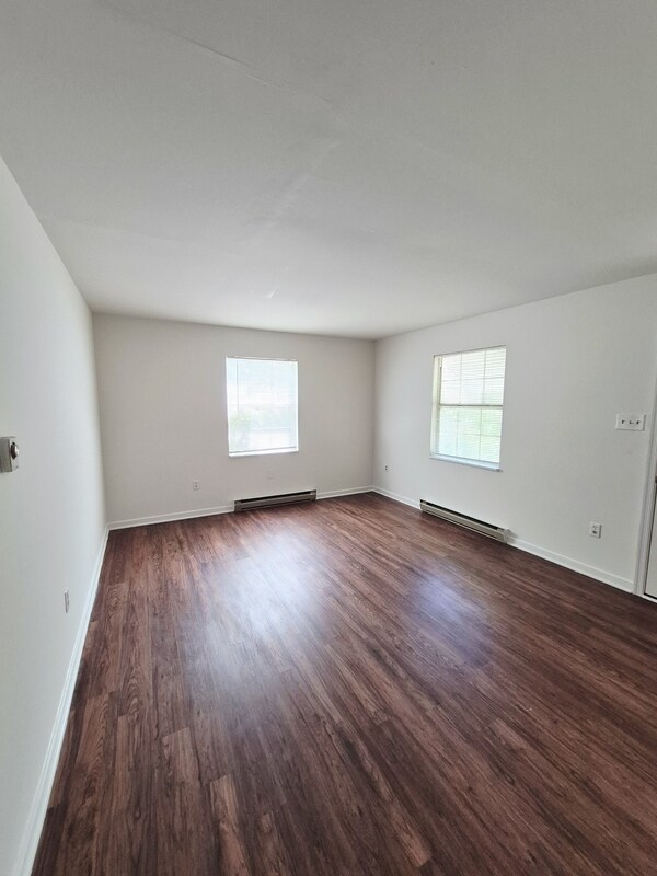 Building Photo - 1412 Blair St