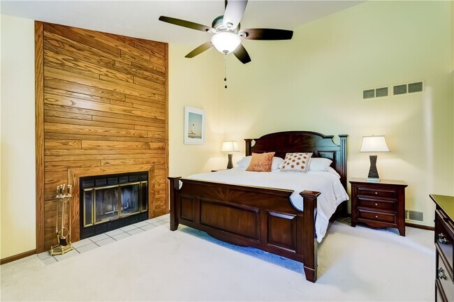 Building Photo - 31 Country Wood Landing