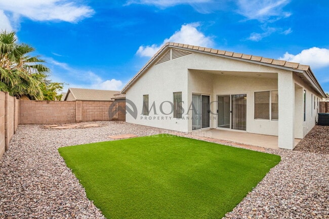 Building Photo - 3284 W Five Mile Peak Dr