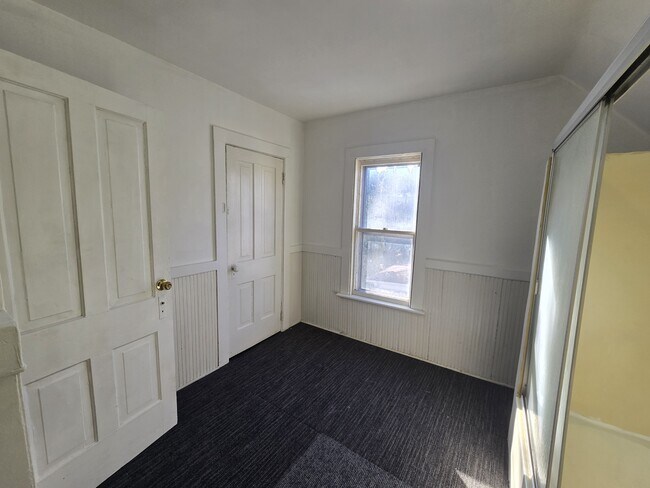 Building Photo - 1424 Grant Ave