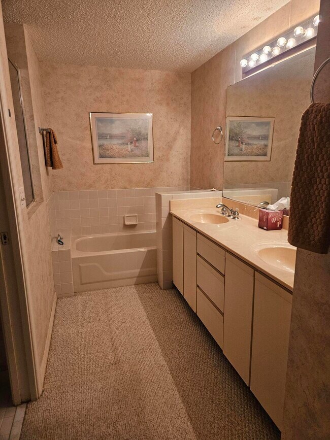 Building Photo - 404 Mainsail Cir