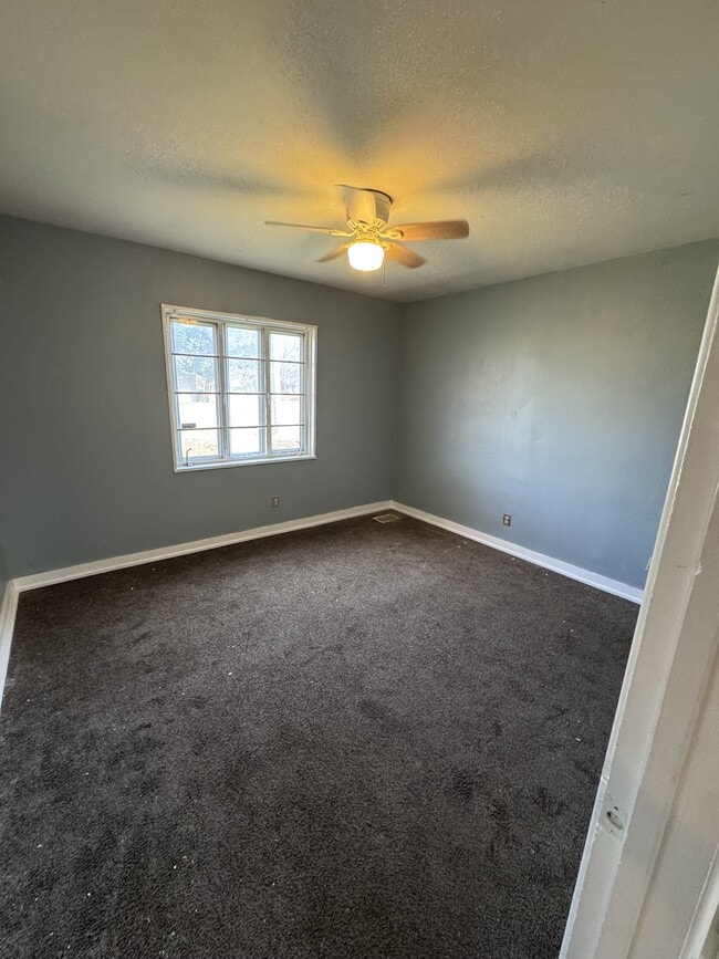 Building Photo - 3315 SW Clare Ave