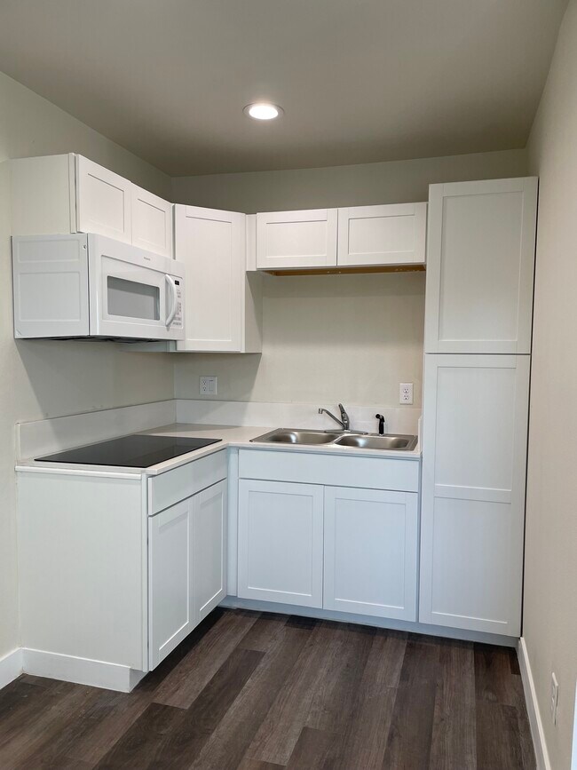 Building Photo - 500 Jefferson Ave