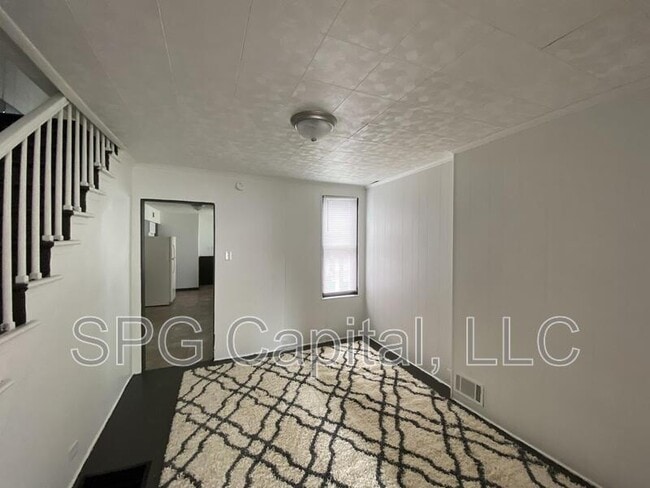 Building Photo - 37 N Hartley St