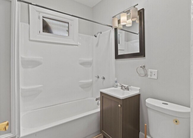 Building Photo - 2220nHoltonM