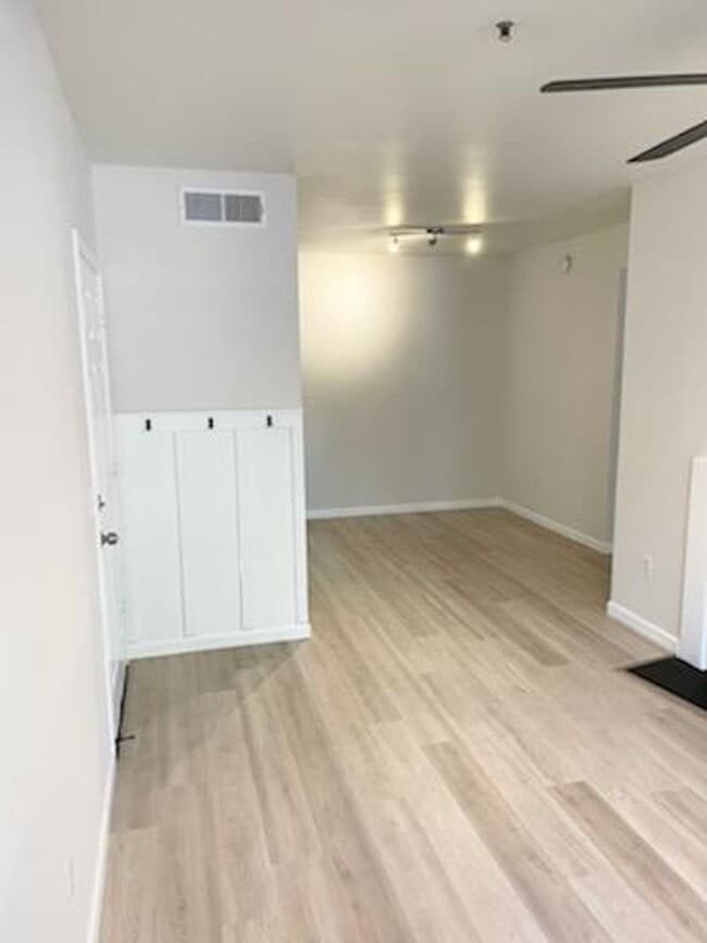 Building Photo - ADORABLE SCOTTSDALE CONDO!