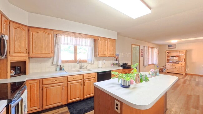Building Photo - 3209 White Elm Ct