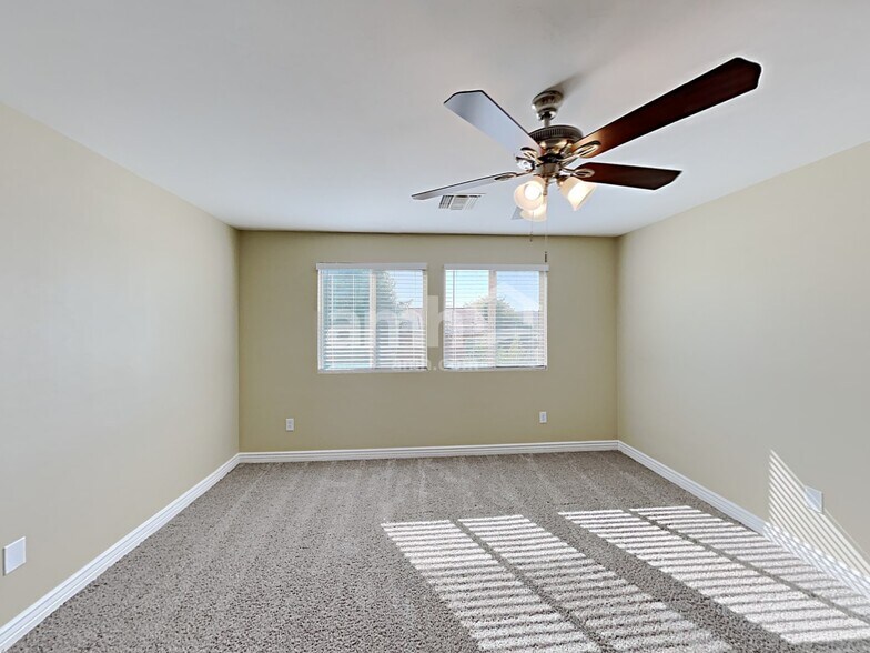 Building Photo - 8933 N Country Cove Tr