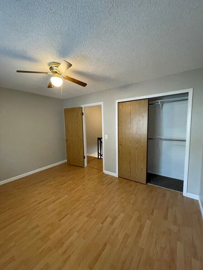 Building Photo - Charming 3-Bedroom Home in Victoria Place neighborhood! MOVE IN SPECIAL!!