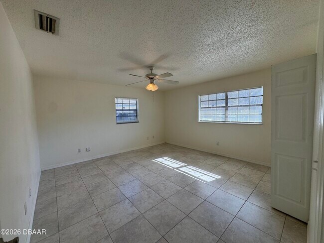 Building Photo - 319 Cavanah Dr