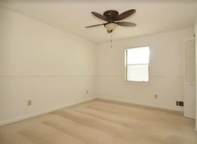 Building Photo - 1495 Haynes Ct SW