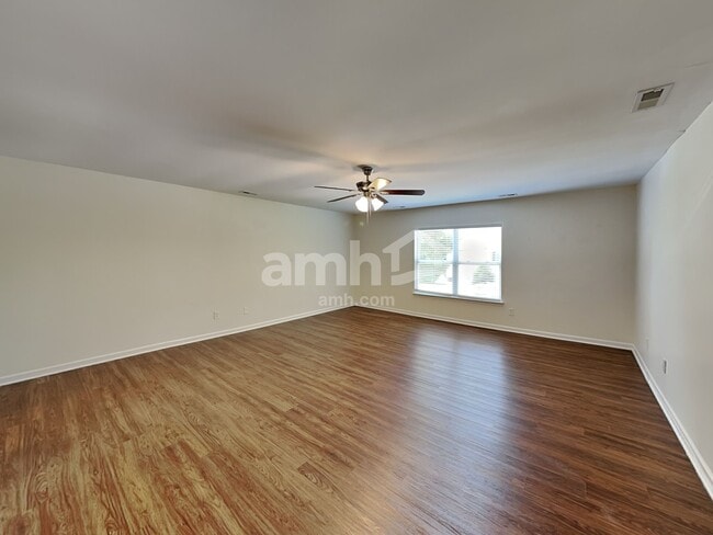 Building Photo - 107 Fleishhacker Pl