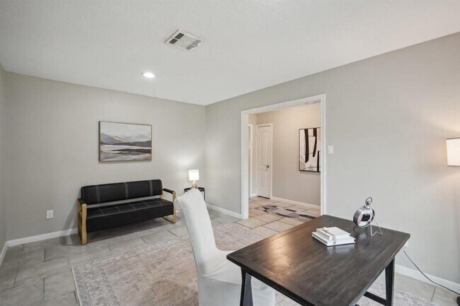 Building Photo - 1703 Westmere Ct