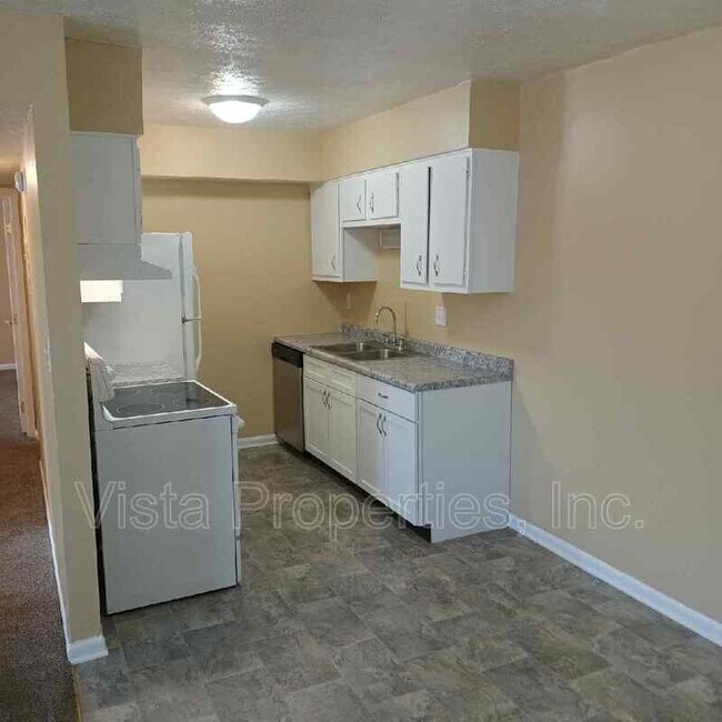 Building Photo - 4119 Glen Hill Manor Dr