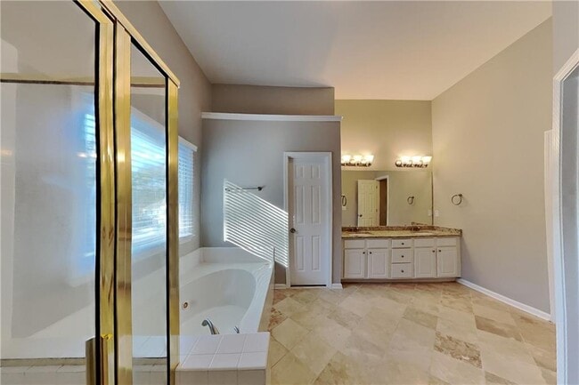 Building Photo - 3308 Stillbrook Pass