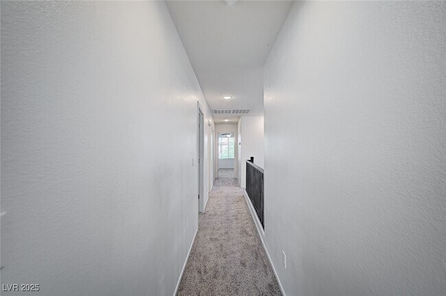 Building Photo - 10837 Hunters Green Ave