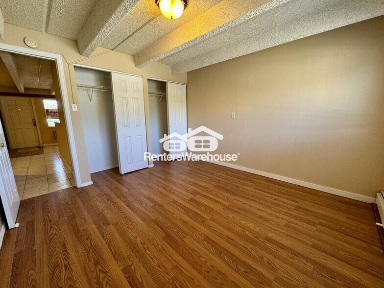 Building Photo - 1180 Yosemite St