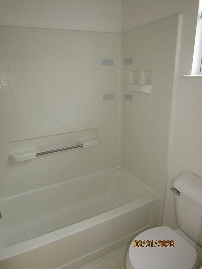 Building Photo - Beautifully updated single family house available NOW!  $3,000 per month