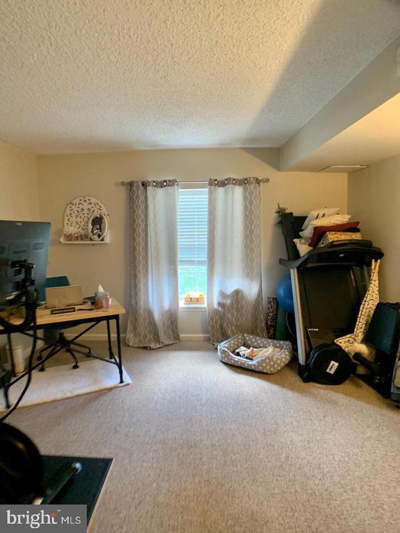 Building Photo - 209 Deer Run