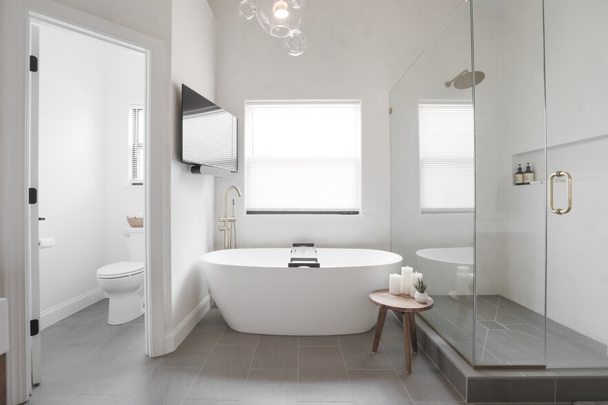 Building Photo - 2010 Merlin Dr