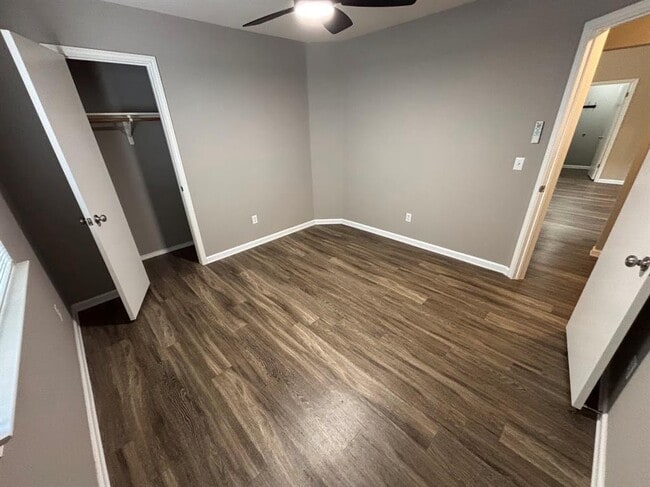 Building Photo - 8909 Colberg Dr