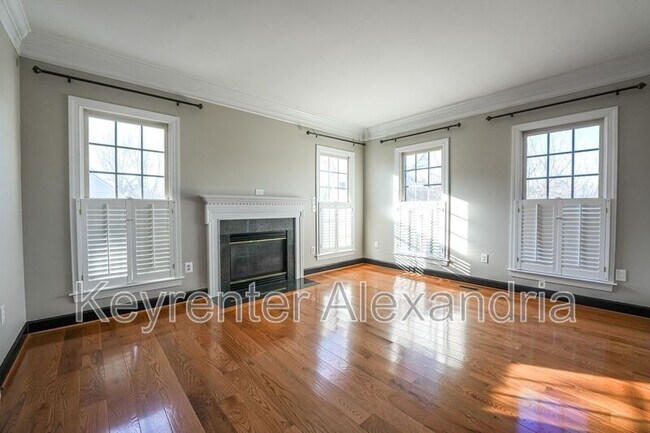 Building Photo - 13568 Heritage Farms Dr