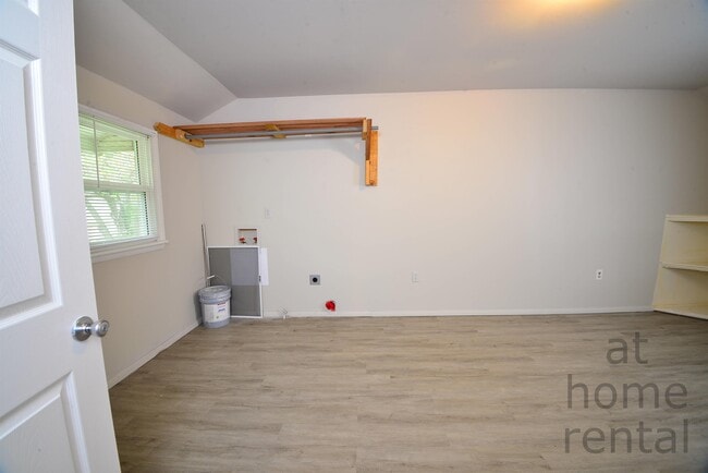 Building Photo - 4628 S 31st W Ave