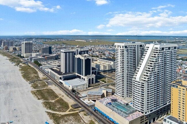 Building Photo - 3101 Boardwalk