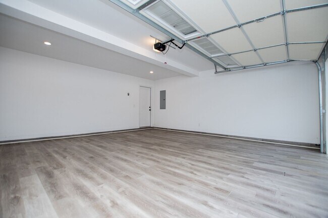 Building Photo - A Home To Grow In To