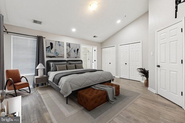 Building Photo - 10111 Tulip Tree Dr