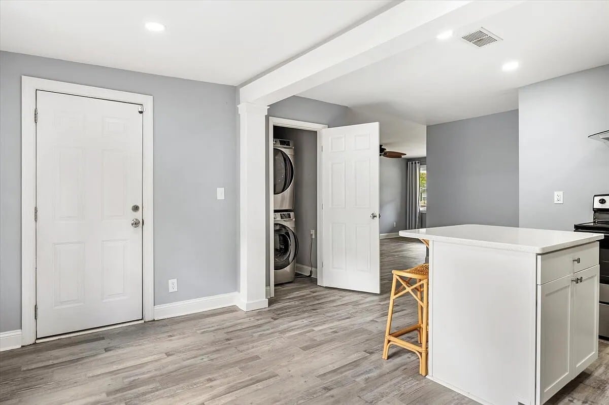Building Photo - 555 N 68th Ave
