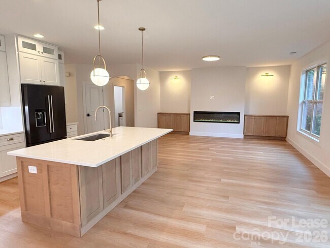 Building Photo - 5707 Verducci Ln
