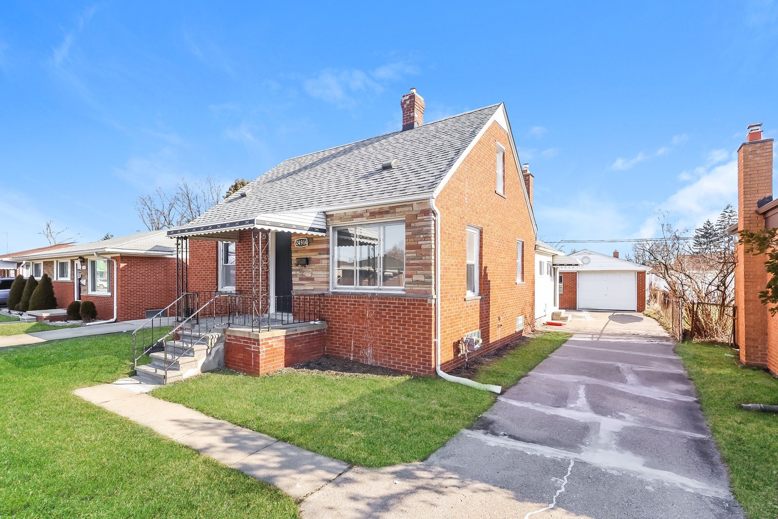 Building Photo - 24914 Rosalind Ave