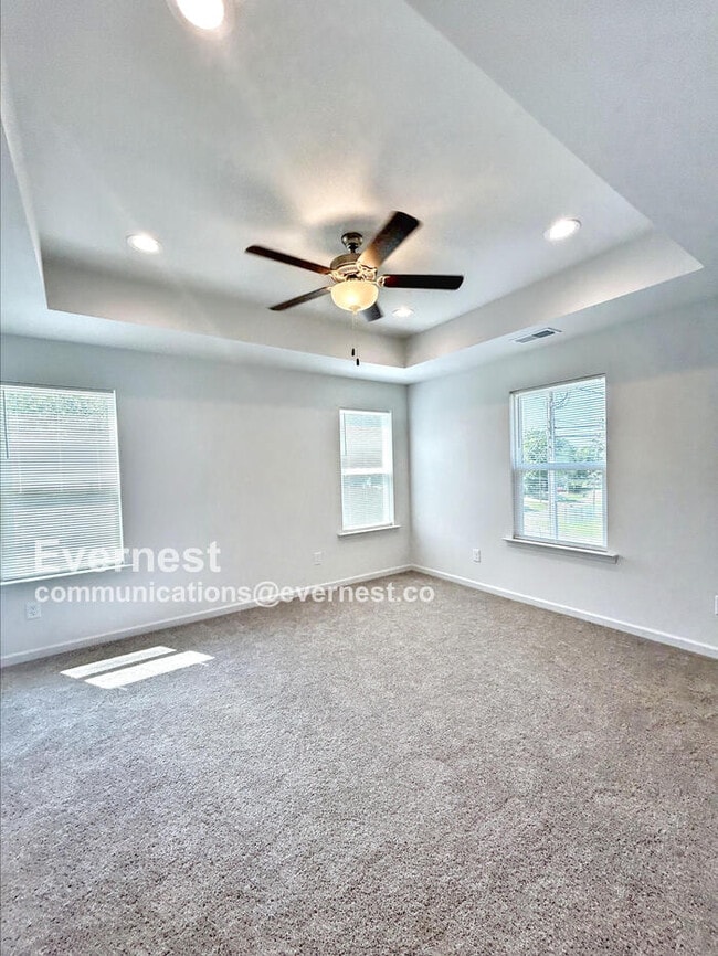 Building Photo - 628 NC-161