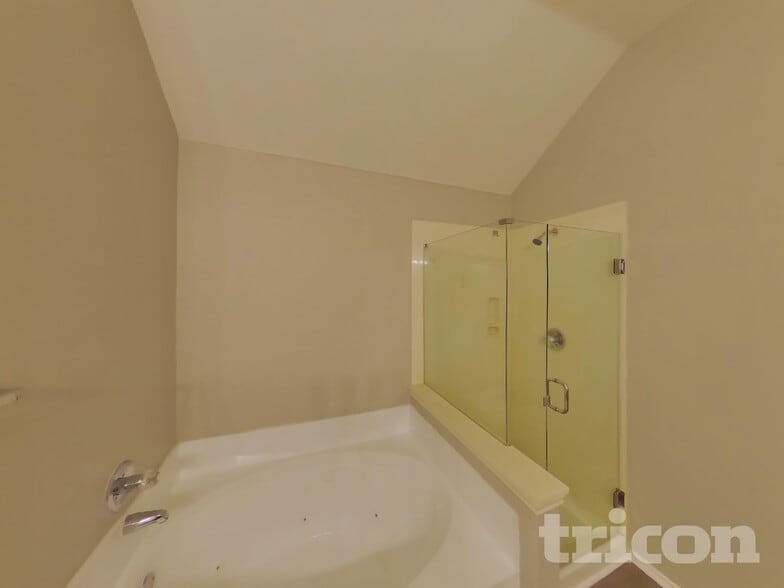 Building Photo - 2109 Pecan Creek Dr