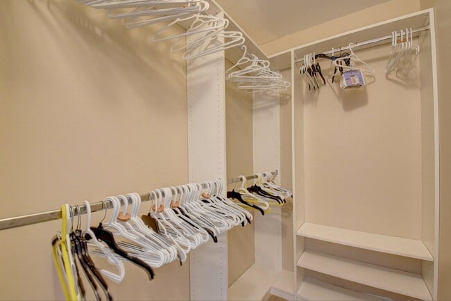 Building Photo - 4028 Newcastle B