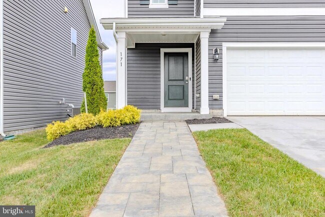 Building Photo - 171 Schyrock Dr