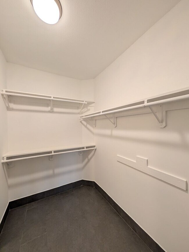 Building Photo - Asheville Condo Rental