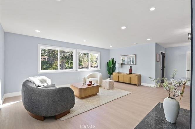 Building Photo - 1309 E Sunview Dr